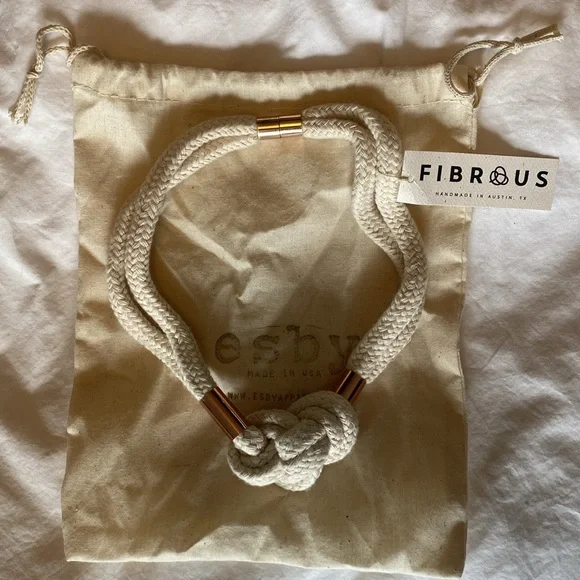 NWT Esby Fibrous Cloud Necklace - Picture 2 of 7